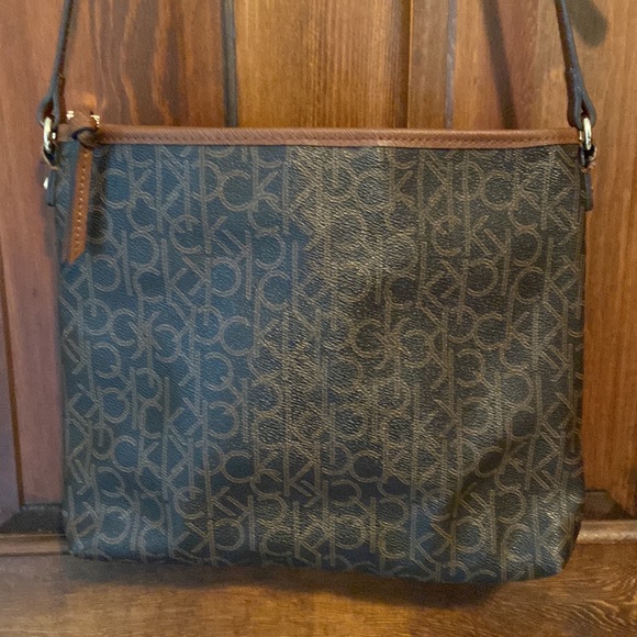 CALVIN KLEIN CROSSBODY PURSE - Picture 12 of 13